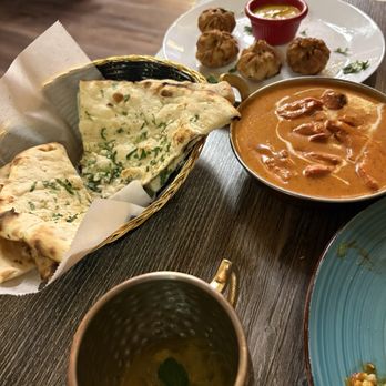 Aama's  Kitchen - Garlic nan  Butter Chicken - Himalayan/Nepalese Near Me - Hayward, California