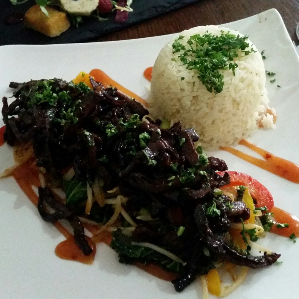 The Village Inn - Thai beef with veg and rice - Pubs Near Me - Redditch, WOR