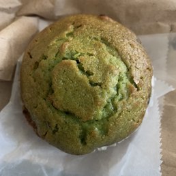 Pistachio muffin