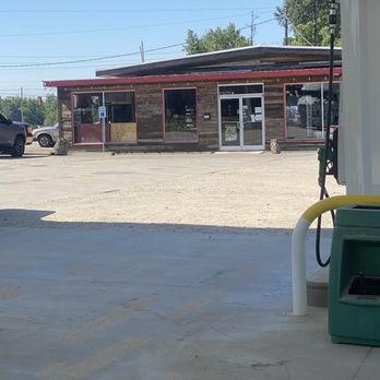 Holt Bros BBQ - Store - Barbeque Near Me - Effingham, South Carolina Holt Bros BBQ - Store - Barbeque Near Me - Effingham, South Carolina