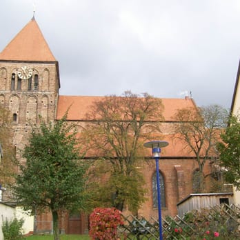 St. Thomas-Kirche - Churches Near Me