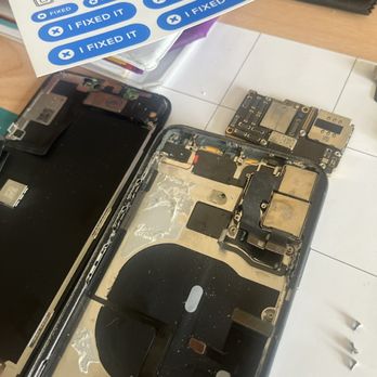 Toki Tek - iPhone 13 Pro water damaged - Electronics Repair Near Me Toki Tek - iPhone 13 Pro water damaged - Electronics Repair Near Me