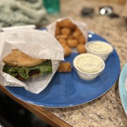Main Street Burger - Bacon burger with tots