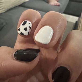 Urban Nail Box - Nail Salons Near Me - Seattle, Washington