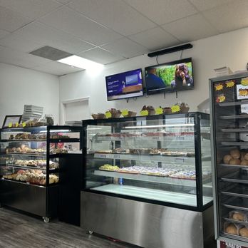 La Cubanita Bakery - Variety of sweets and pastries - Bakeries Near Me - San Antonio, Texas