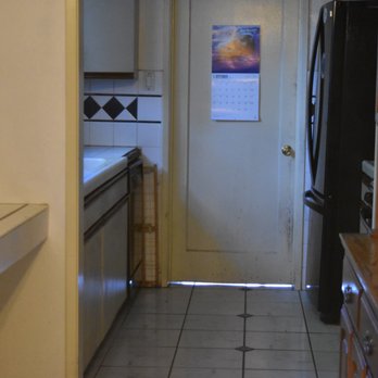 Neagu General Contractor - Our kitchen before Neagu - General Contractors Near Me - San Leandro, California Neagu General Contractor - Our kitchen before Neagu - General Contractors Near Me - San Leandro, California