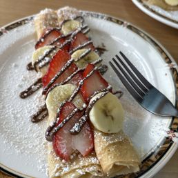 Strawberry, Banana N Nutella on Top