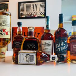 Neighborhood Liquor House - Bourbon