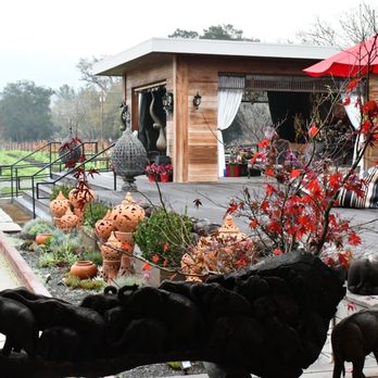 Bann at Oak Knoll Napa - Elephant carving - Bed & Breakfast Near Me - Napa, California Bann at Oak Knoll Napa - Elephant carving - Bed & Breakfast Near Me - Napa, California