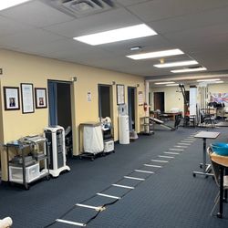 Advanced Physical Therapy Center - The gym where our therapists help patients get back to doing the things they love to do, pain-free.