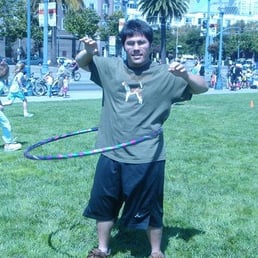 Me Hula Hoopin' Me Hula Hoopin'