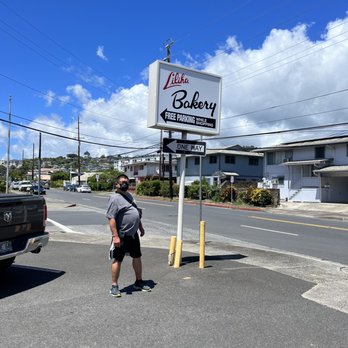 Liliha Bakery - Bakeries Near Me - Honolulu, Hawaii