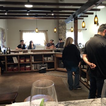 San Joaquin Winery - Tasting bar - Wineries Near Me - Madera, California