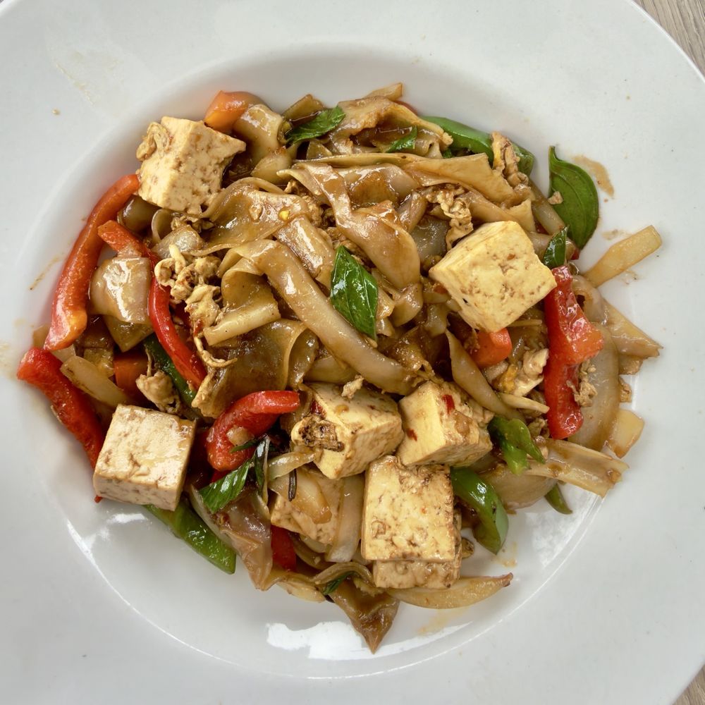 Urban Thai Kitchen - Drunken noodles - Thai Near Me - San Diego, California Urban Thai Kitchen - Drunken noodles - Thai Near Me - San Diego, California
