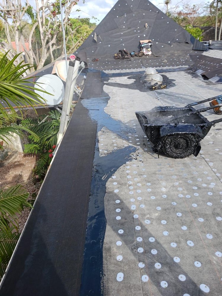 Slide of Borja’s Roofing