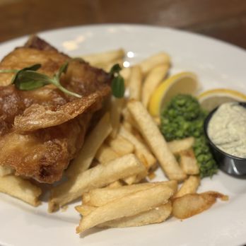 Bear & Crown - Pubs Near Me - Sacramento, California