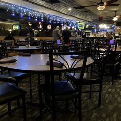 Mama Mia's - Dining room
