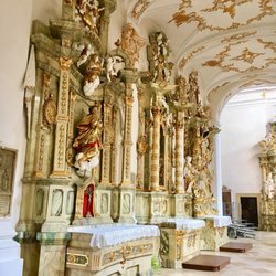 Alte Kapelle - North aisle altars