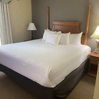 Club Wyndham Kingsgate - Beautiful beds - Resorts Near Me - Williamsburg, Virginia