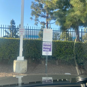 FedEx Ground - Curbside pick up 30 min wait before someone picks up - Couriers & Delivery Services Near Me - Carson, California FedEx Ground - Curbside pick up 30 min wait before someone picks up - Couriers & Delivery Services Near Me - Carson, California