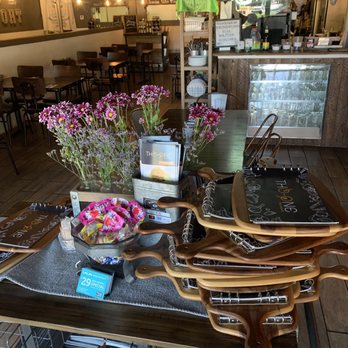 Tho One Thai Eatery - Entrance - Thai Near Me - La Verne, California Tho One Thai Eatery - Entrance - Thai Near Me - La Verne, California