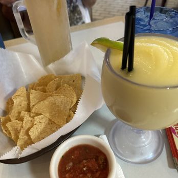 Burros Tex Mex Bar and Grill - $12.99 margarita, $5.49 XX - Cocktail Bars Near Me - Round Rock, Texas Burros Tex Mex Bar and Grill - $12.99 margarita, $5.49 XX - Cocktail Bars Near Me - Round Rock, Texas