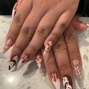 Nice Salon - Halloween inspo - Hair Salons Near Me - Hayward, California