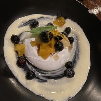 Le Coin - Pavlova - Seafood Near Me - Seattle, Washington
