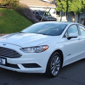 Leos Lot - 2017 Ford Fusion HYBRID SE Backup Camera - Used Car Dealers Near Me - San Diego, California Leos Lot - 2017 Ford Fusion HYBRID SE Backup Camera - Used Car Dealers Near Me - San Diego, California