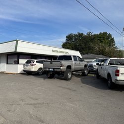 Bacon Creek Cafe - Locals restaurant.