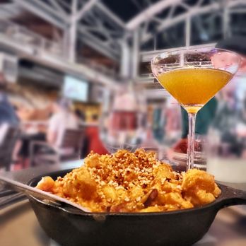 The Front Yard - Mac and cheese and orange blossom - Beer Gardens Near Me - Las Vegas, Nevada