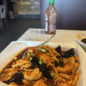 Spicy House - Garlic chicken - Chinese Near Me - Katy, Texas Spicy House - Garlic chicken - Chinese Near Me - Katy, Texas