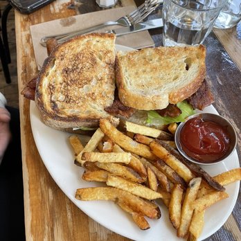 Oddfellows Cafe & Bar - BLT - Breakfast & Brunch Near Me - Seattle, Washington