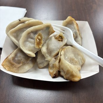 North Dumpling 北方鍋貼 - Pan fried dumplings 10pc - Noodles Near Me - New York, New York