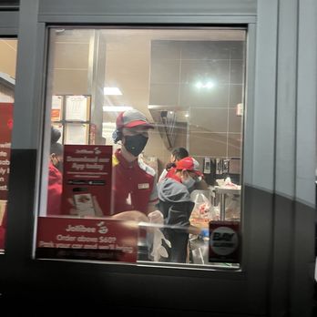 Jollibee - Employees - Fast Food Near Me - Daly City, California