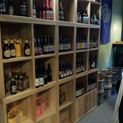 Prairie Schooner Taphouse - One or two beers to take away