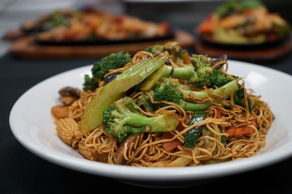 THAI BASIL Updated October 2024 1047 Stockton Street, Regina, Saskatchewan Chinese