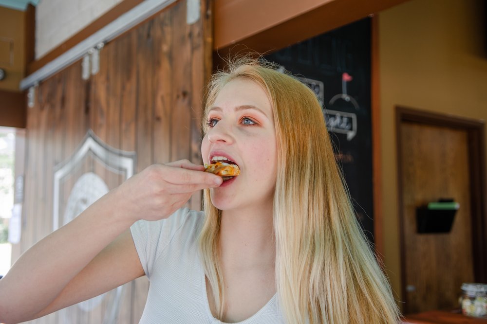 CADDY’S DELIGHT VIRTUAL GOLF LOUNGE Updated August 2024 15 Photos