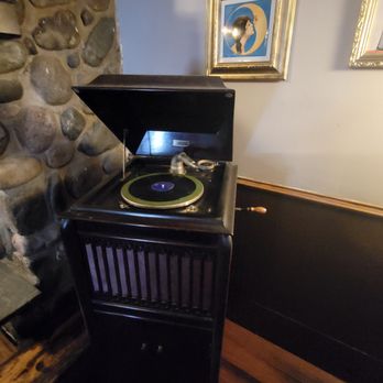 Vito’s Vault - Da ol' Victrola - Dinner Theater Near Me - Chicago, Illinois Vito’s Vault - Da ol' Victrola - Dinner Theater Near Me - Chicago, Illinois