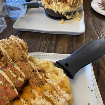 KitchenCray Cafe - Lobster Mac with tail - Breakfast & Brunch Near Me - Lanham, Maryland