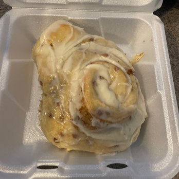 Great Harvest Bread Company - I didn't even know great harvest made white flour cinnamon rolls. My husband ate his. Just not what I expected from Great Harvest. - Bakeries Near Me - Cedar City, Utah Great Harvest Bread Company - I didn't even know great harvest made white flour cinnamon rolls. My husband ate his. Just not what I expected from Great Harvest. - Bakeries Near Me - Cedar City, Utah