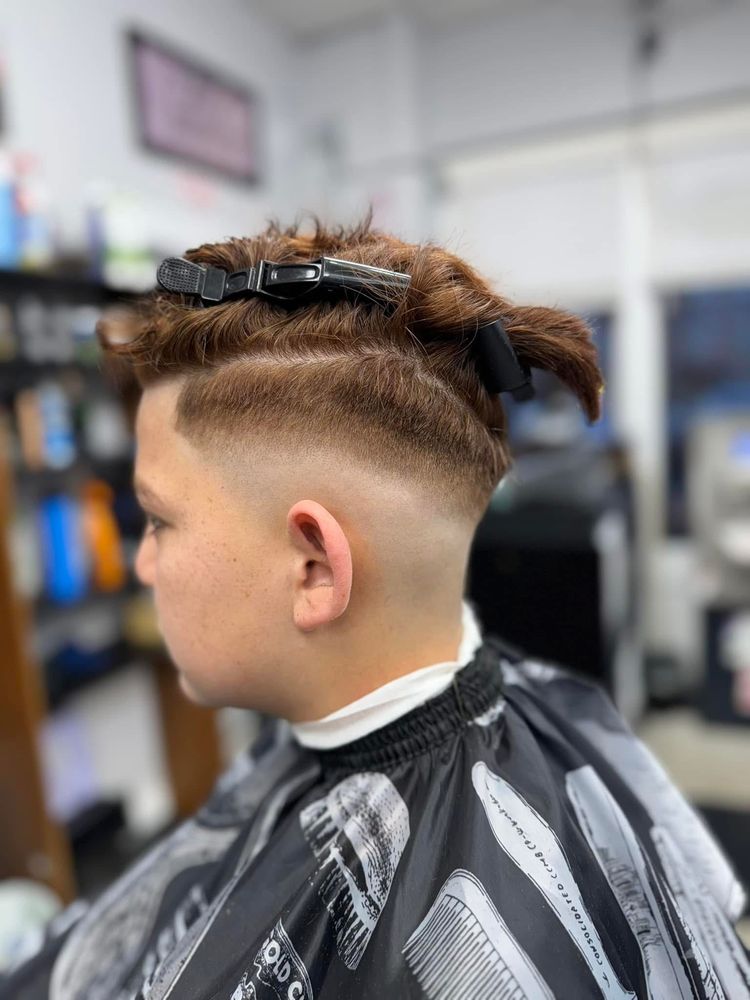 Barbershop 4 Men Logo