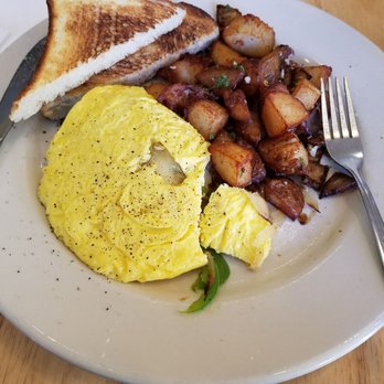 Homeskillet - Veggie omelet and potatoes - Breakfast & Brunch Near Me - Alameda, California Homeskillet - Veggie omelet and potatoes - Breakfast & Brunch Near Me - Alameda, California