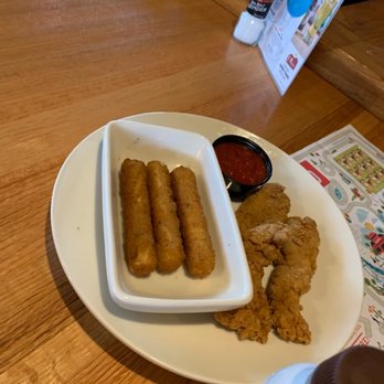 Applebee's Grill + Bar - Kids chicken fingers and mozzarella sticks - American Near Me - Trussville, Alabama Applebee's Grill + Bar - Kids chicken fingers and mozzarella sticks - American Near Me - Trussville, Alabama
