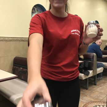 Anthony Francos Pizzeria - Paramus - Awesome waitress Nicole :) - Italian Near Me - Paramus, New Jersey