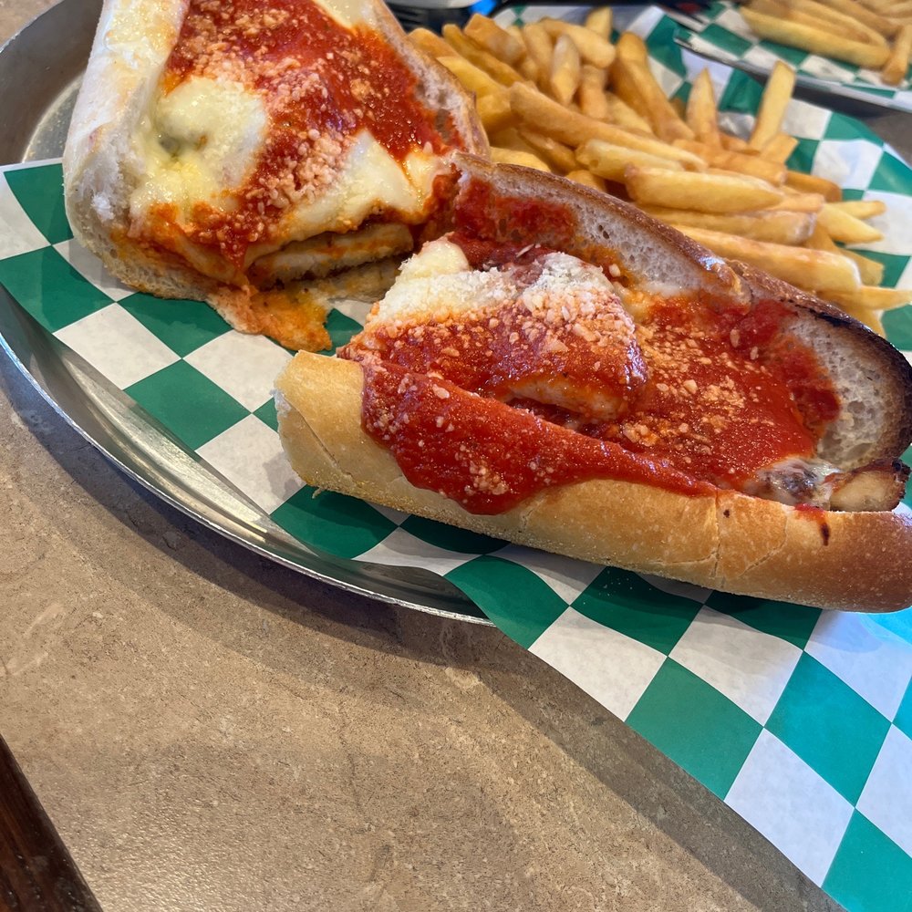 Vinny's Pizzarama 2 - Chicken Parmigiana - Italian Near Me - Hatfield, Pennsylvania Vinny's Pizzarama 2 - Chicken Parmigiana - Italian Near Me - Hatfield, Pennsylvania