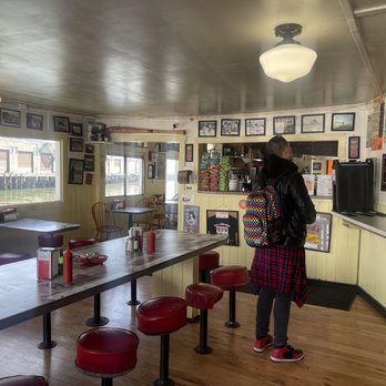 Red’s Java House - Inside - Breakfast & Brunch Near Me - San Francisco, California