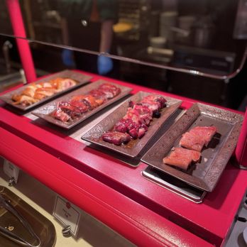 自助山 - Pig, char siu, duck, and chicken - International Near Me - Hong Kong, HK