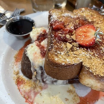 Hash Kitchen - Strawberry Cheesecake Brioche Toast - Breakfast & Brunch Near Me - Scottsdale, Arizona Hash Kitchen - Strawberry Cheesecake Brioche Toast - Breakfast & Brunch Near Me - Scottsdale, Arizona