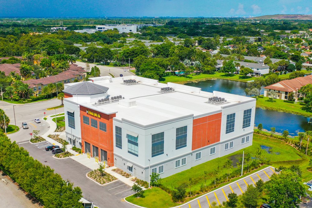 STORAGE KING USA Updated August 2024 10 Photos 5600 NW 31st St